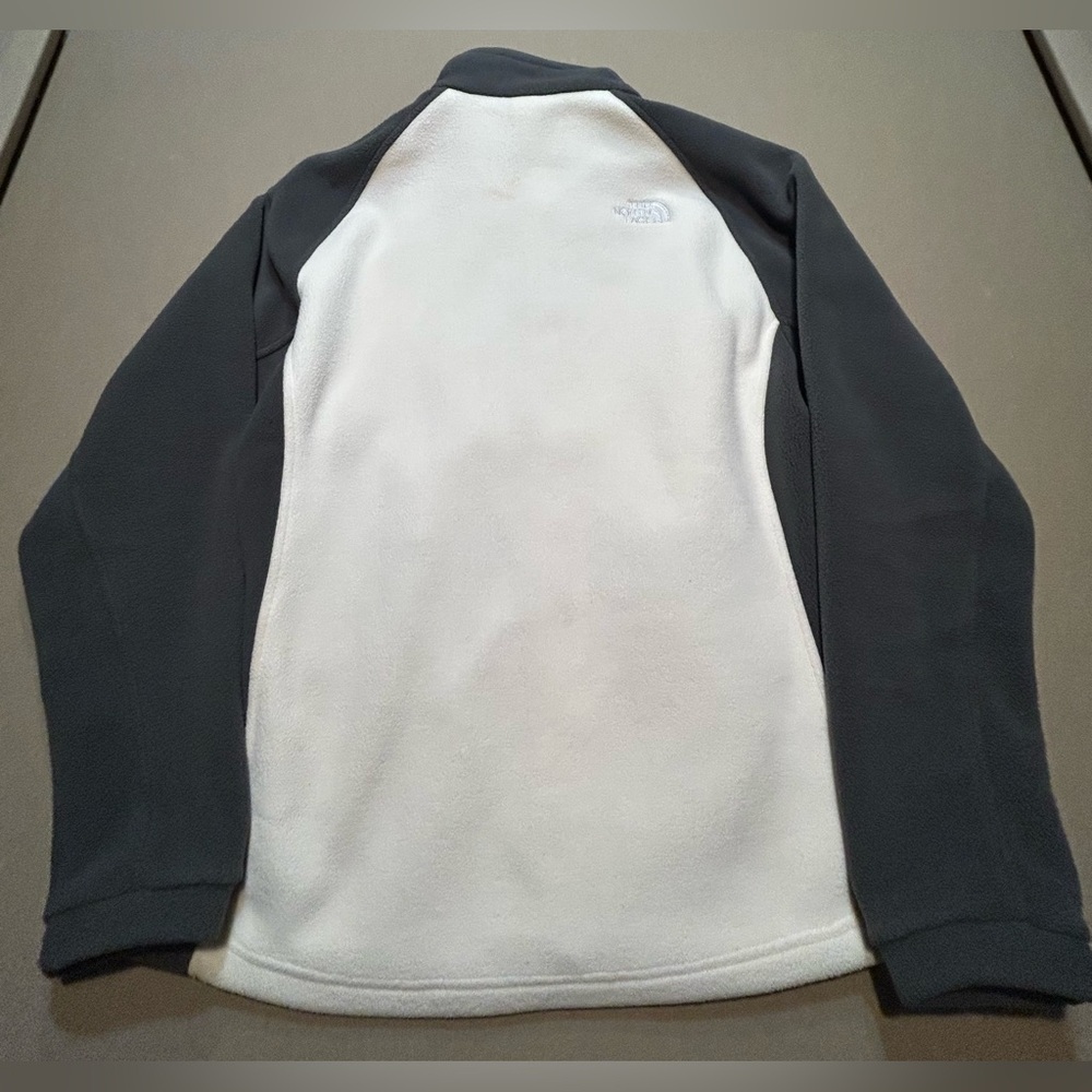 The North Face Men's Gray and Cream Jacket. Size Large - Picture 5 of 5